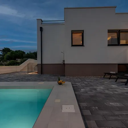 Pava Zadarvillas ザダル