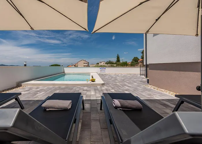 וילה Pava Zadarvillas