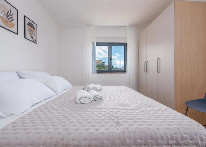 Pava Zadarvillas *