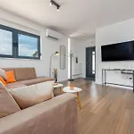 Pava Zadarvillas Ζαντάρ