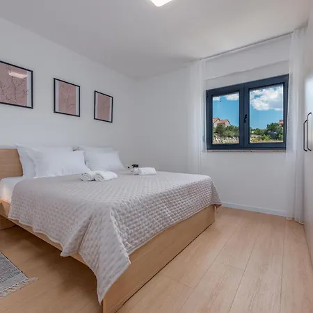 Pava Zadarvillas * Zadar