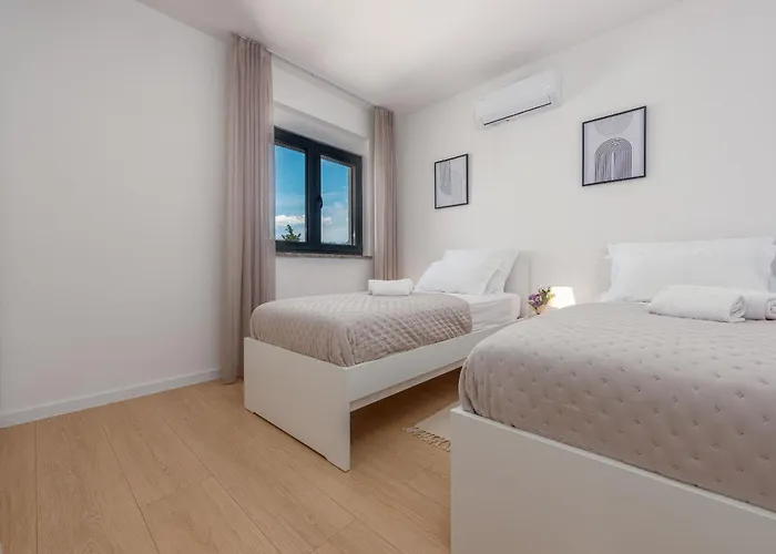 Pava Zadarvillas 别墅 扎达尔